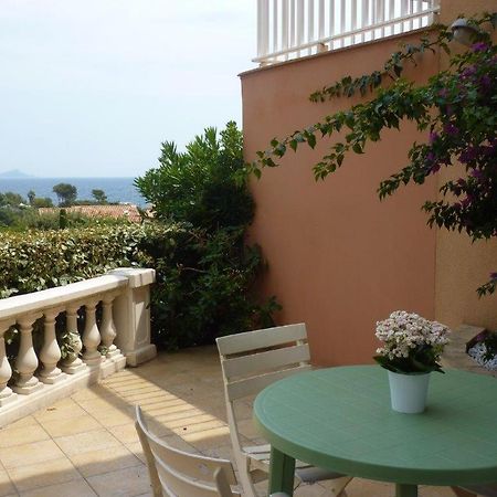Logement Calme Proche Mer, 4 Personnes, St Aygulf Frejus Exterior photo